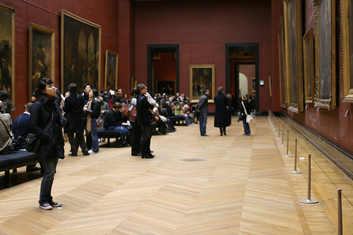 Louvre gallery by Flickr user 01steven