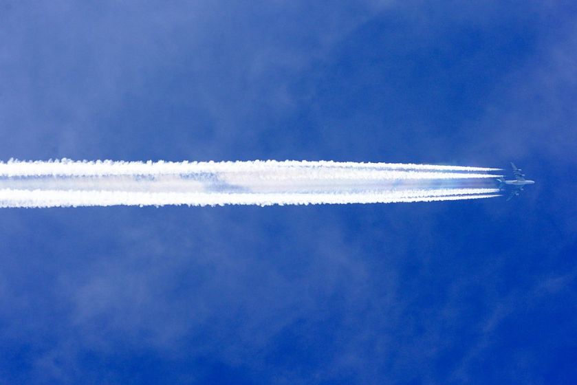 1024px-korean_air_airbus_a380-800_with_contrail